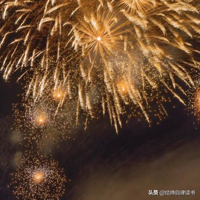 跨年朋友圈祝福朋友的文案（2022元旦跨年朋友圈文案）