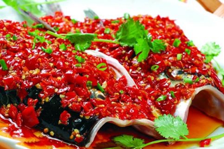 剁椒鱼头的做法 鲜香美味辣味十足-图片2